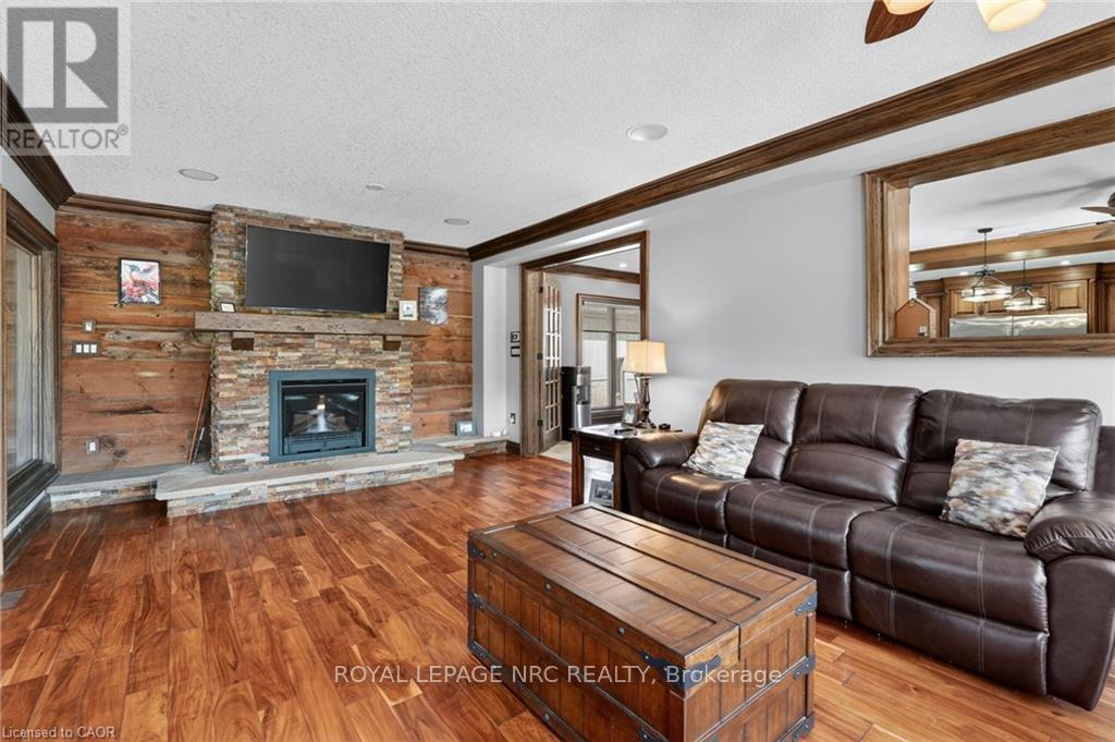 












4354 MOUNTAINVIEW ROAD

,
Lincoln (Beamsville),




Ontario
L3J2C8


