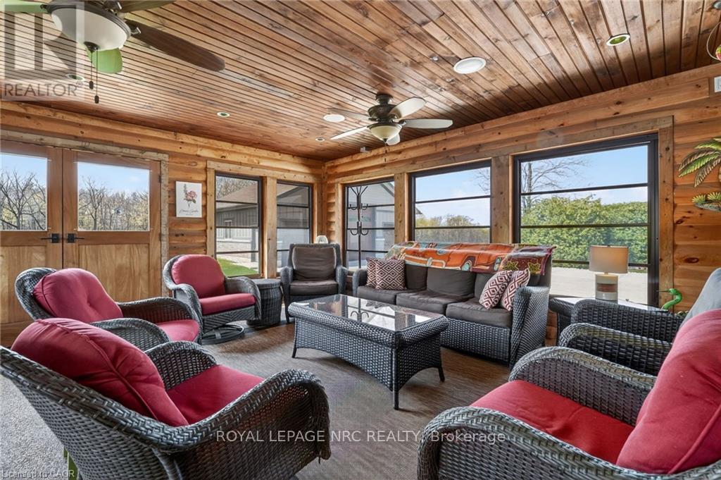 












4354 MOUNTAINVIEW ROAD

,
Lincoln (Beamsville),




Ontario
L3J2C8

