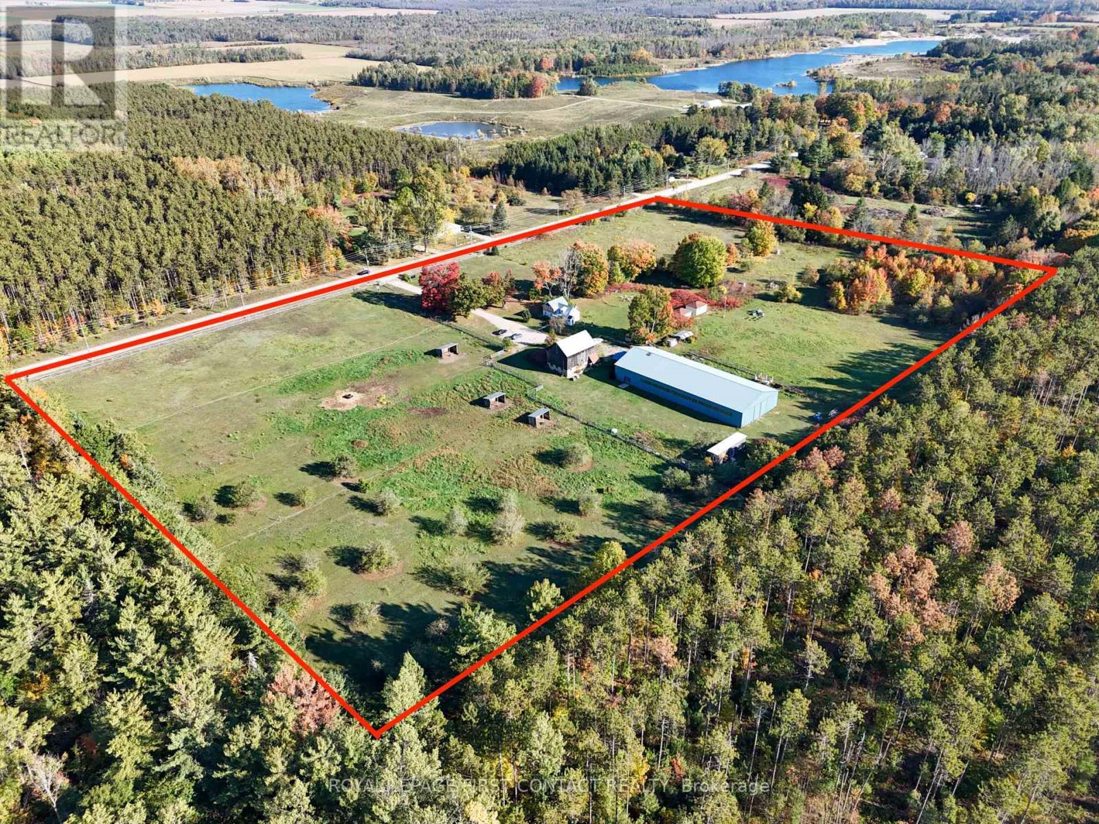












2041 FLOS 4 ROAD W

,
Springwater,




Ontario
L0L2K0

