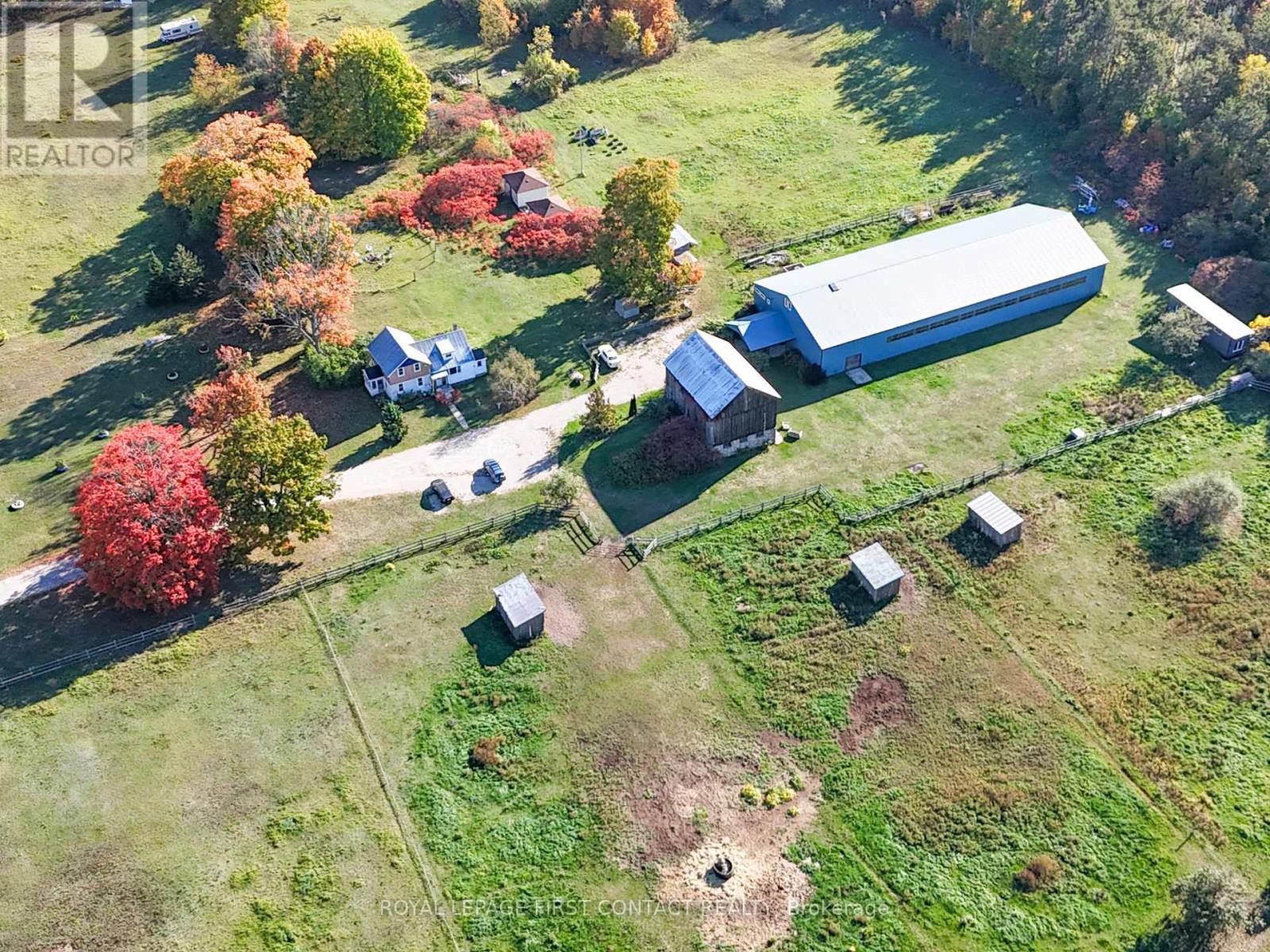 












2041 FLOS 4 ROAD W

,
Springwater,




Ontario
L0L2K0

