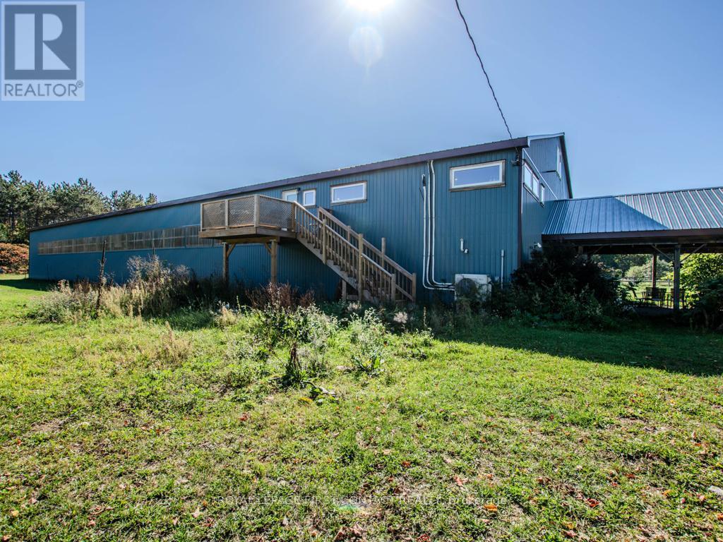 












2041 FLOS 4 ROAD W

,
Springwater,




Ontario
L0L2K0

