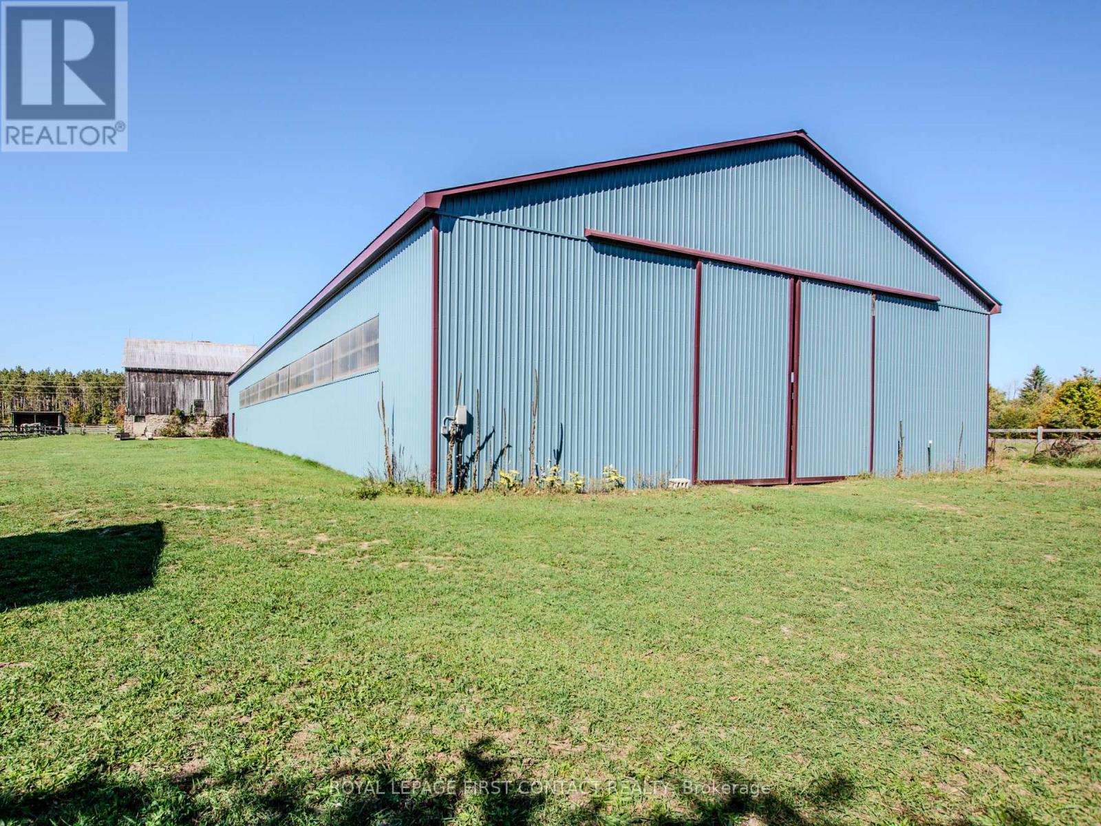 












2041 FLOS 4 ROAD W

,
Springwater,




Ontario
L0L2K0

