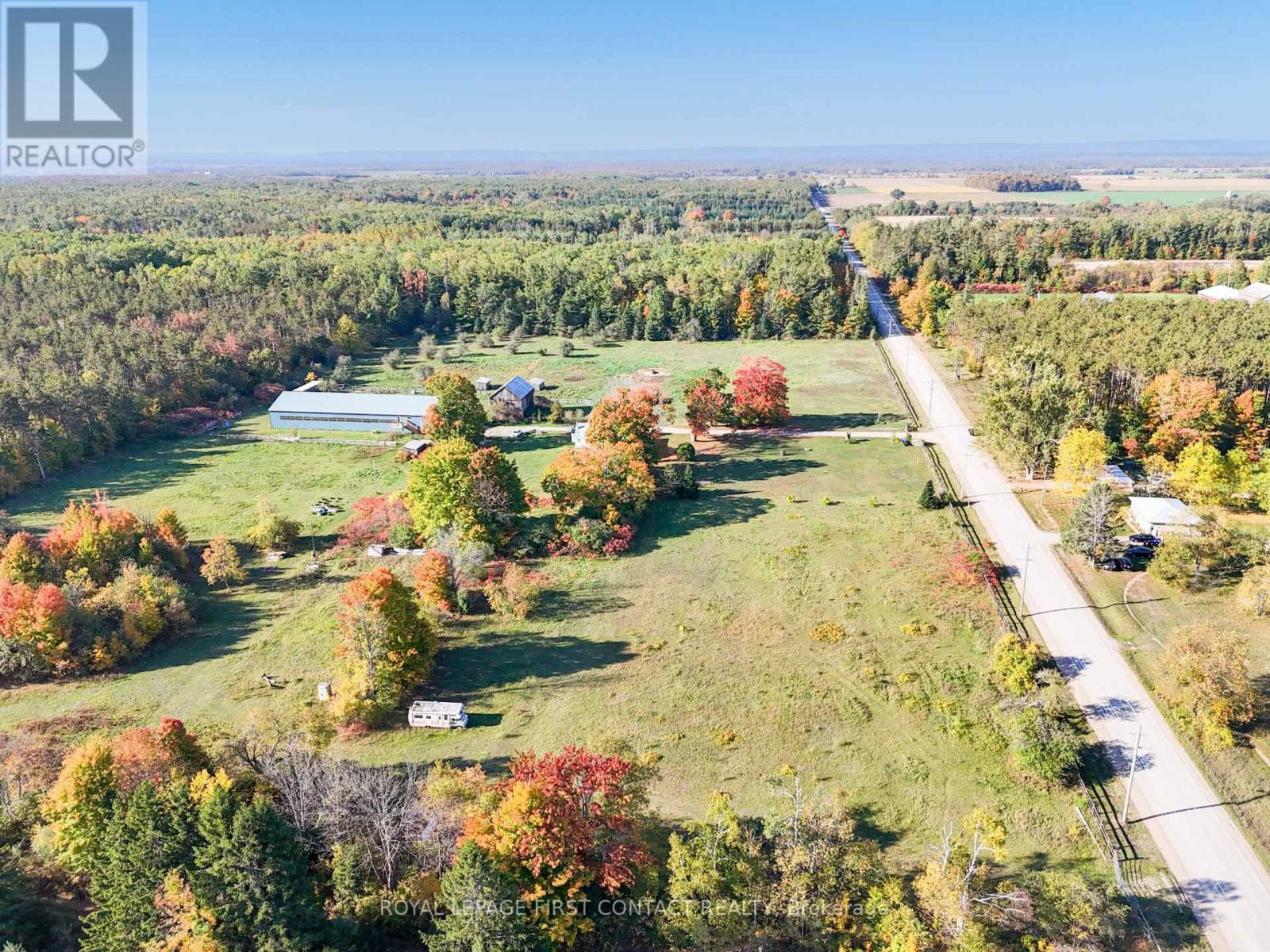 












2041 FLOS 4 ROAD W

,
Springwater,




Ontario
L0L2K0

