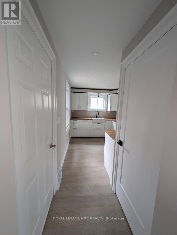












6486 CULP STREET

,
Niagara Falls (Dorchester),




Ontario
L2G2C1

