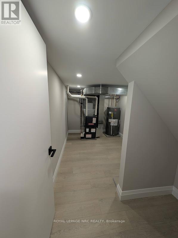 












6486 CULP STREET

,
Niagara Falls (Dorchester),




Ontario
L2G2C1

