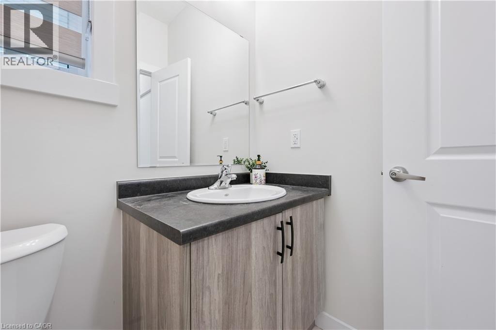 












40 MOON Crescent

,
Cambridge,




Ontario
N1S0C4

