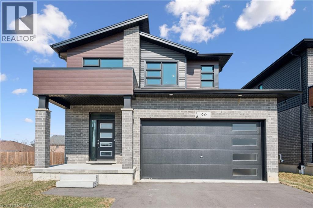 












40 MOON Crescent

,
Cambridge,




Ontario
N1S0C4

