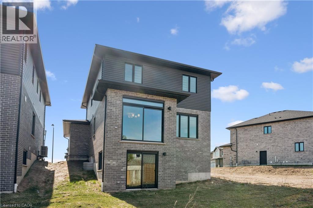 












40 MOON Crescent

,
Cambridge,




Ontario
N1S0C4

