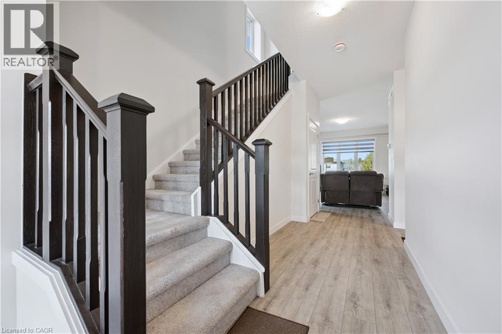 












40 MOON Crescent

,
Cambridge,




Ontario
N1S0C4

