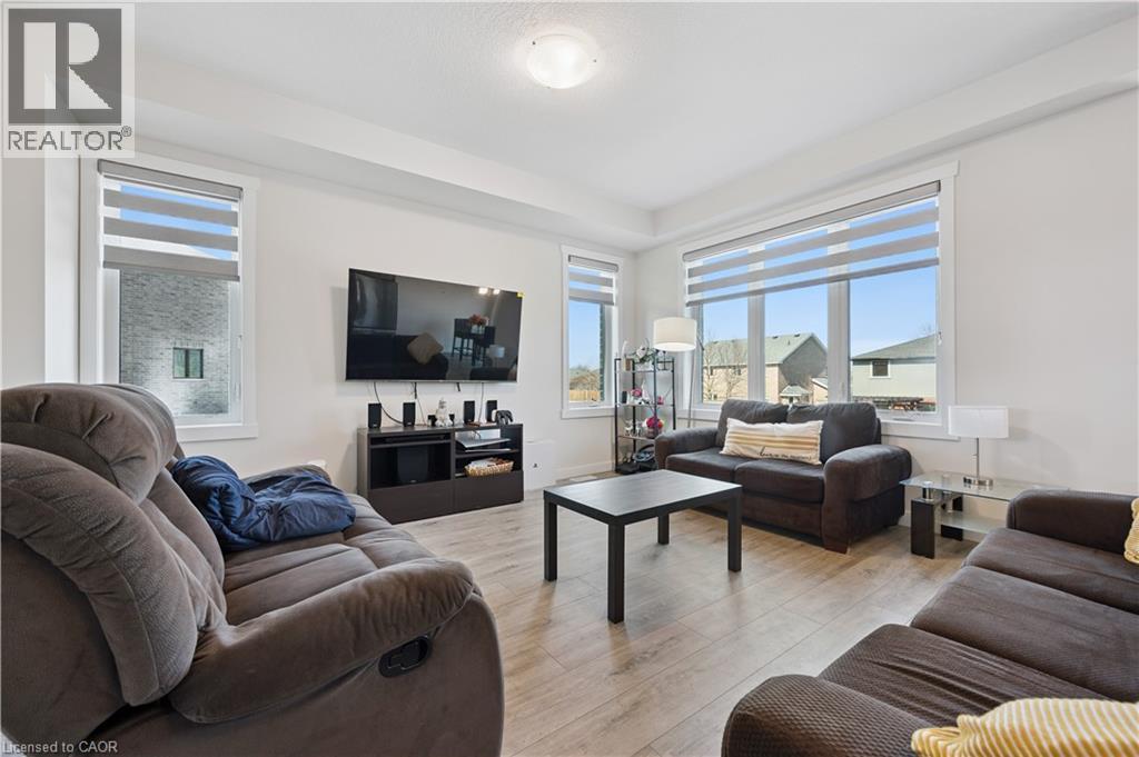 












40 MOON Crescent

,
Cambridge,




Ontario
N1S0C4

