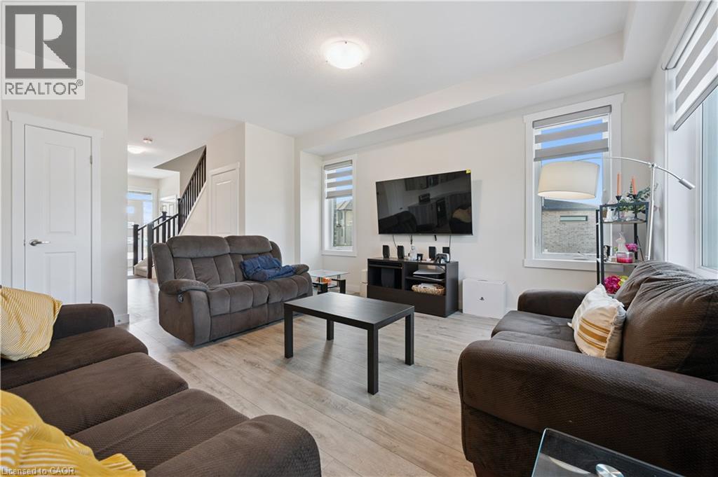 












40 MOON Crescent

,
Cambridge,




Ontario
N1S0C4

