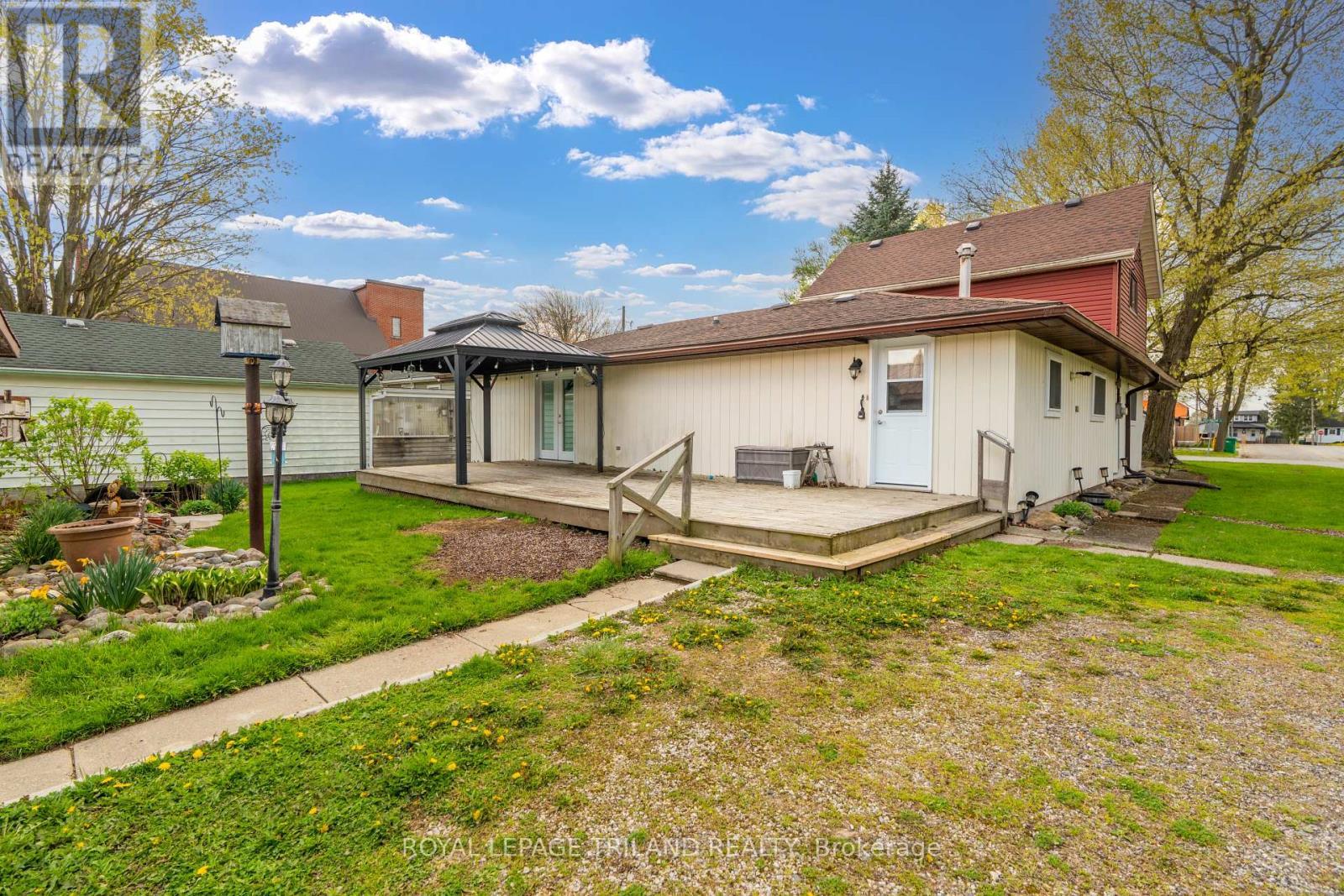 












64 WELLINGTON AVENUE

,
Southwest Middlesex (Appin),




Ontario
N0L1A0


