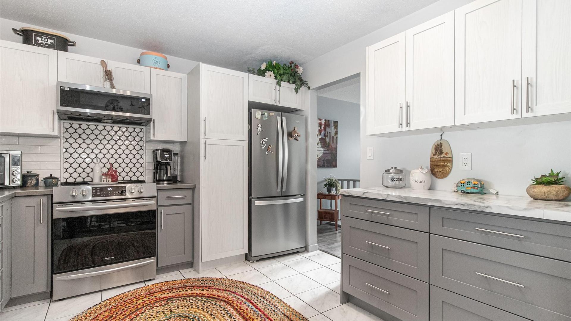









2111


Wilkinson

Street,
Kelowna,




BC
V1Y 4A1

