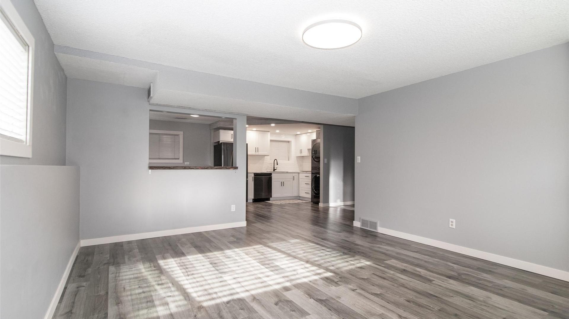 









2111


Wilkinson

Street,
Kelowna,




BC
V1Y 4A1

