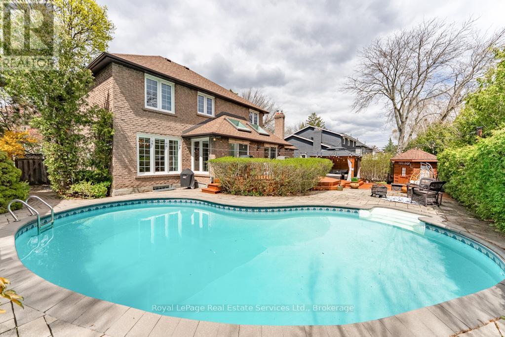












2082 MISSISSAUGA ROAD

,
Mississauga (Sheridan),




Ontario
L5H2K6

