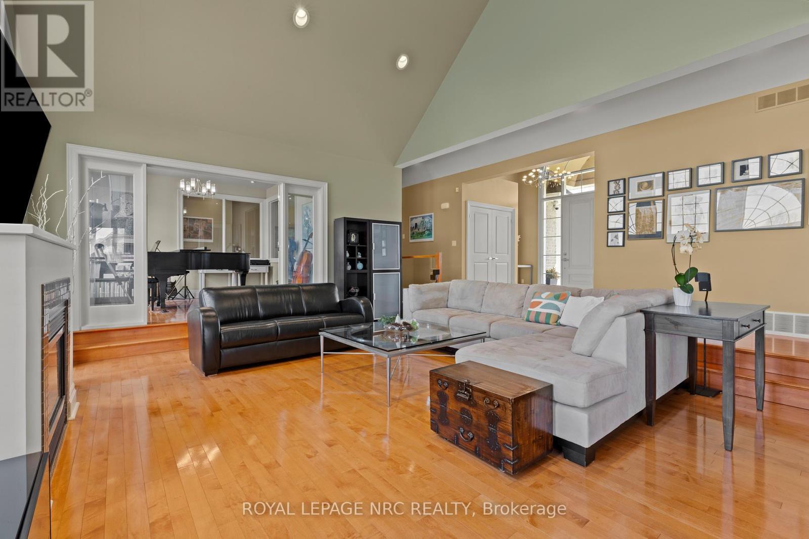 












2615 MILLER ROAD

,
Niagara Falls (Lyons Creek),




Ontario
L2G0N2

