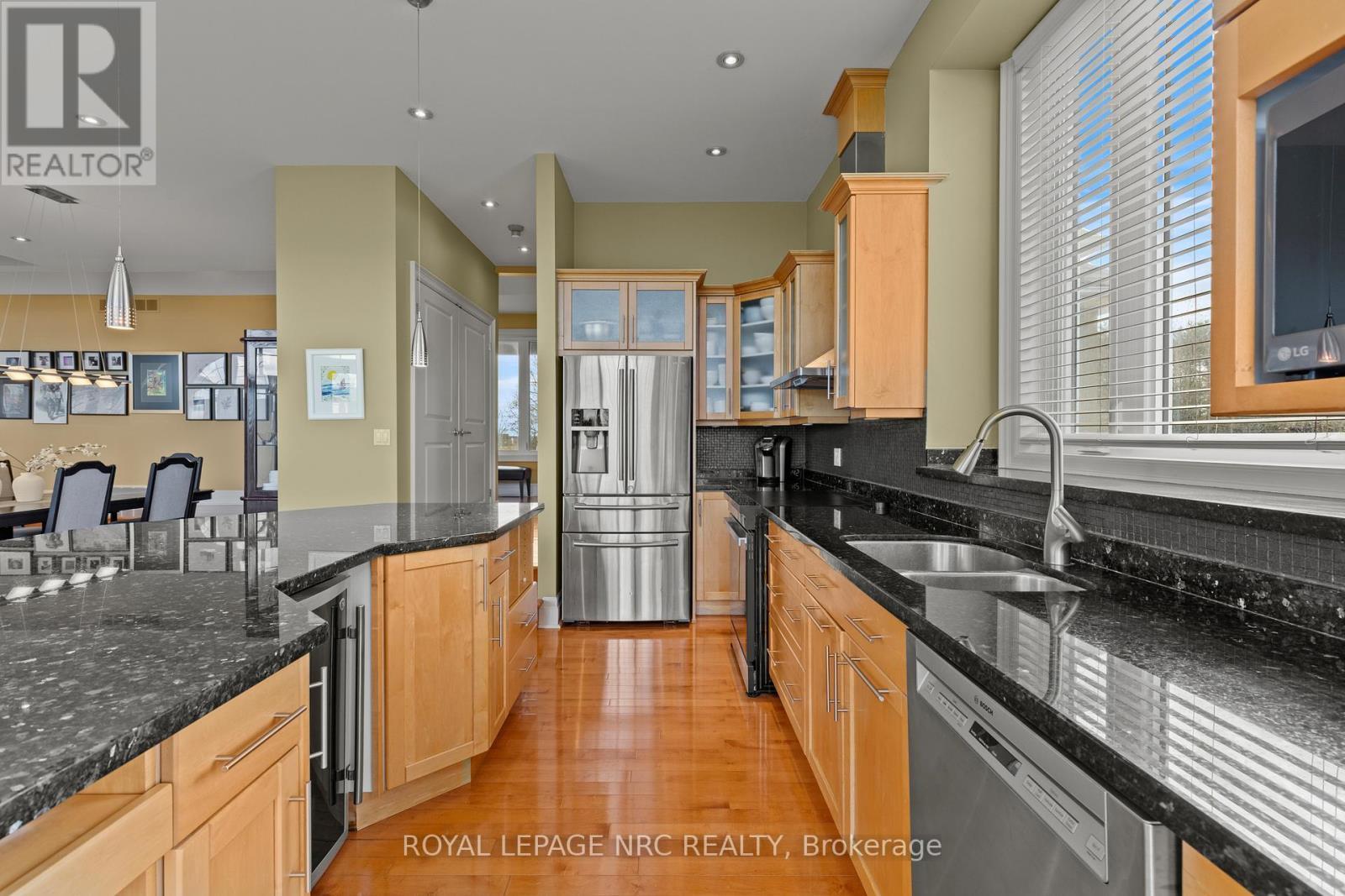 












2615 MILLER ROAD

,
Niagara Falls (Lyons Creek),




Ontario
L2G0N2

