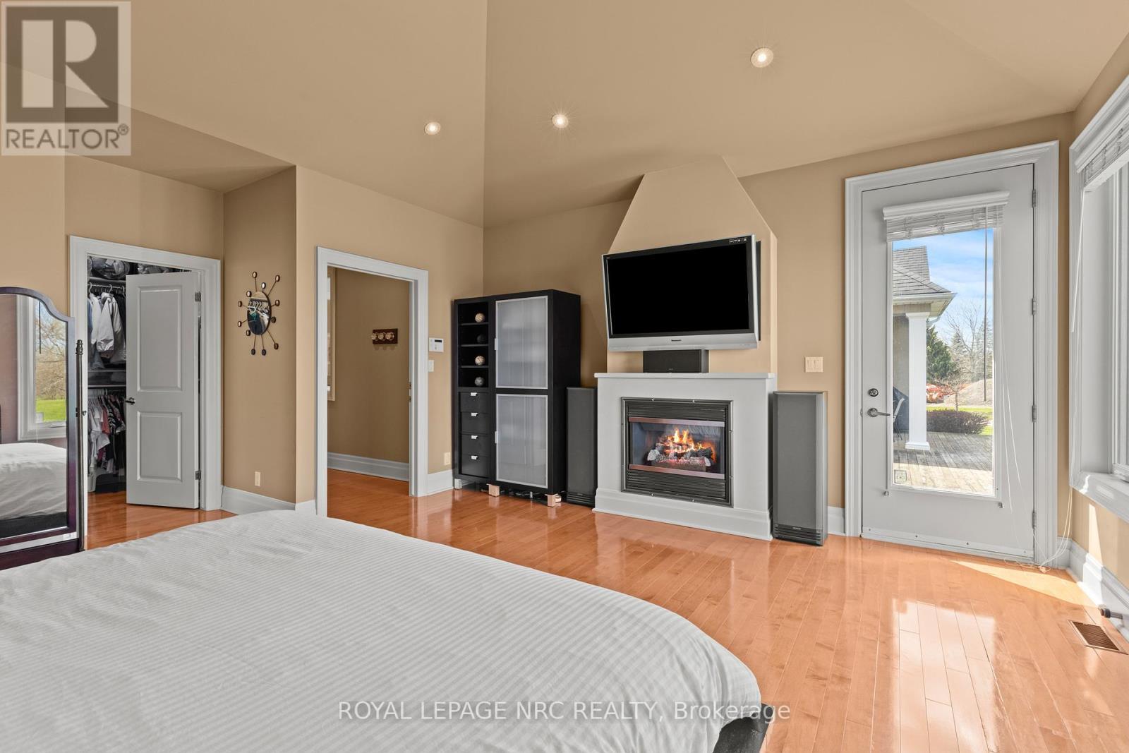 












2615 MILLER ROAD

,
Niagara Falls (Lyons Creek),




Ontario
L2G0N2

