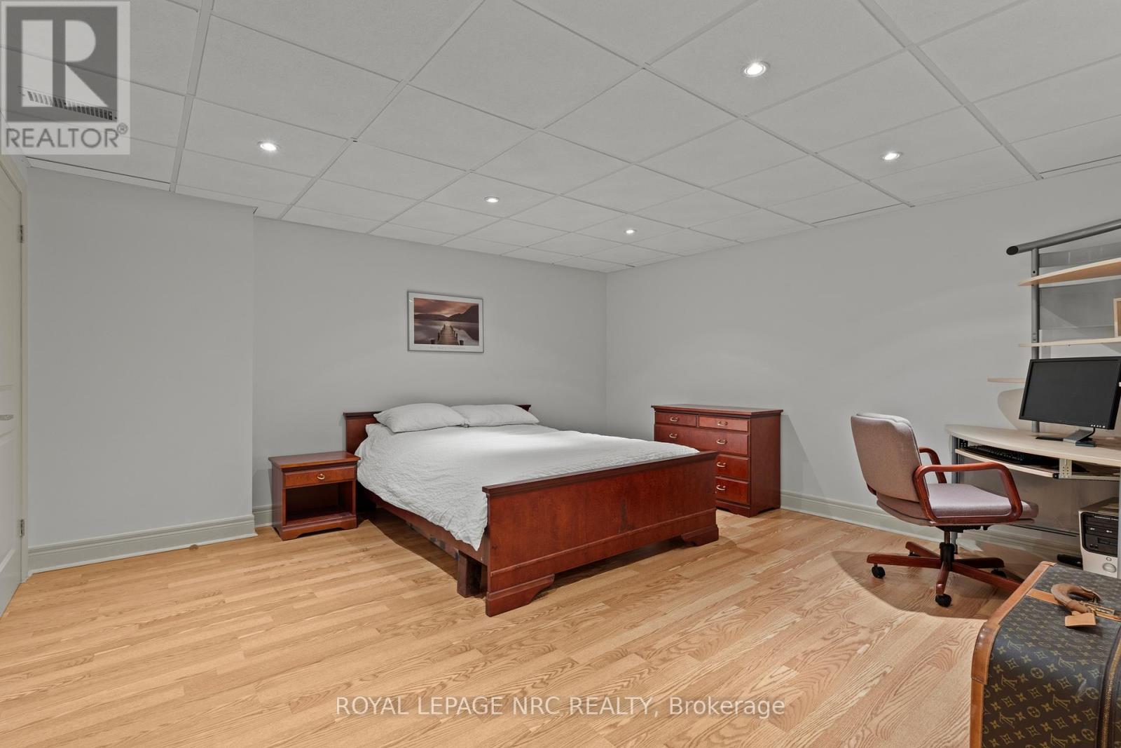 












2615 MILLER ROAD

,
Niagara Falls (Lyons Creek),




Ontario
L2G0N2

