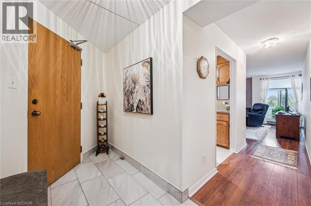 












8 CHRISTOPHER Court Unit# 507

,
Guelph,




Ontario
N1G4N7

