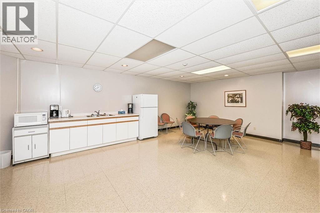 












8 CHRISTOPHER Court Unit# 507

,
Guelph,




Ontario
N1G4N7

