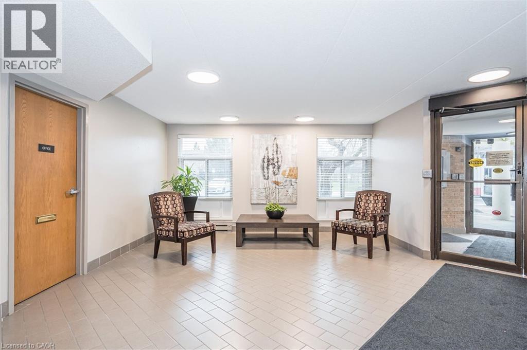 












8 CHRISTOPHER Court Unit# 507

,
Guelph,




Ontario
N1G4N7

