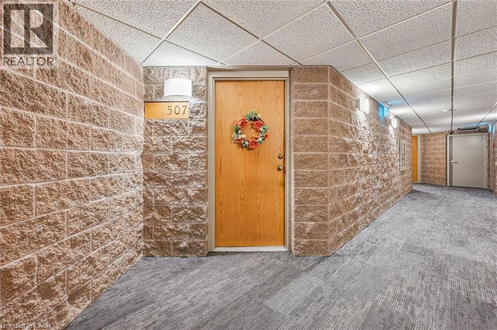 












8 CHRISTOPHER Court Unit# 507

,
Guelph,




Ontario
N1G4N7

