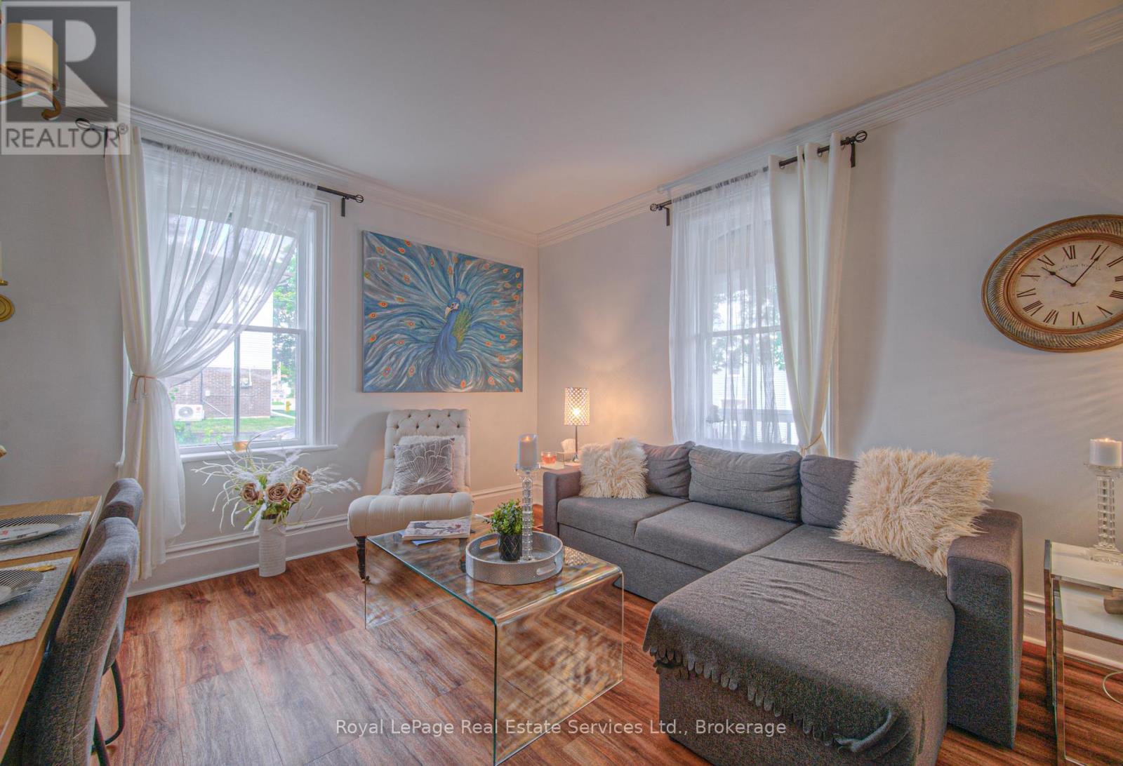 












92 ADAM STREET

,
Cambridge,




Ontario
N3C2K6

