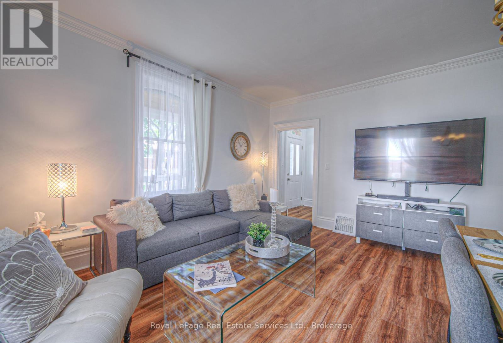 












92 ADAM STREET

,
Cambridge,




Ontario
N3C2K6

