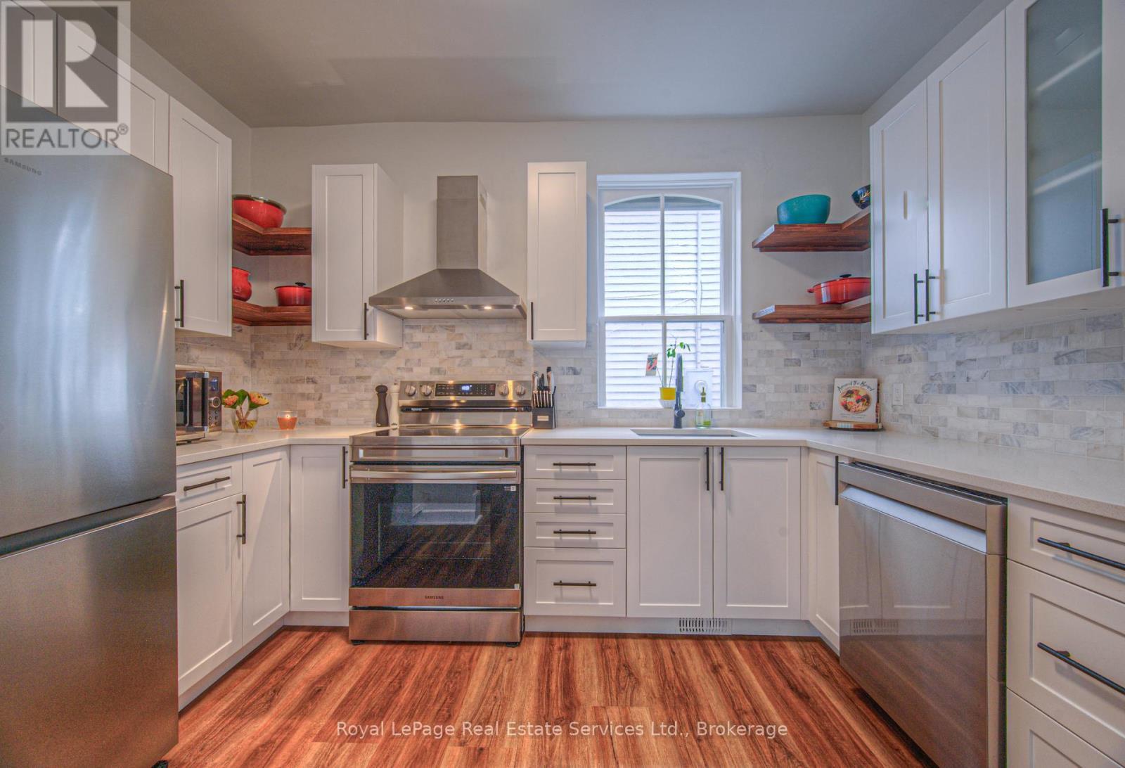 












92 ADAM STREET

,
Cambridge,




Ontario
N3C2K6

