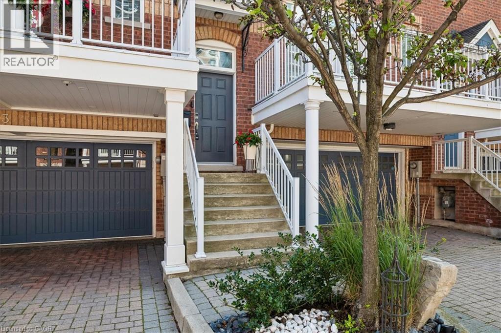 












120 BRONTE Road Unit# 3

,
Oakville,




Ontario
L6L3C1

