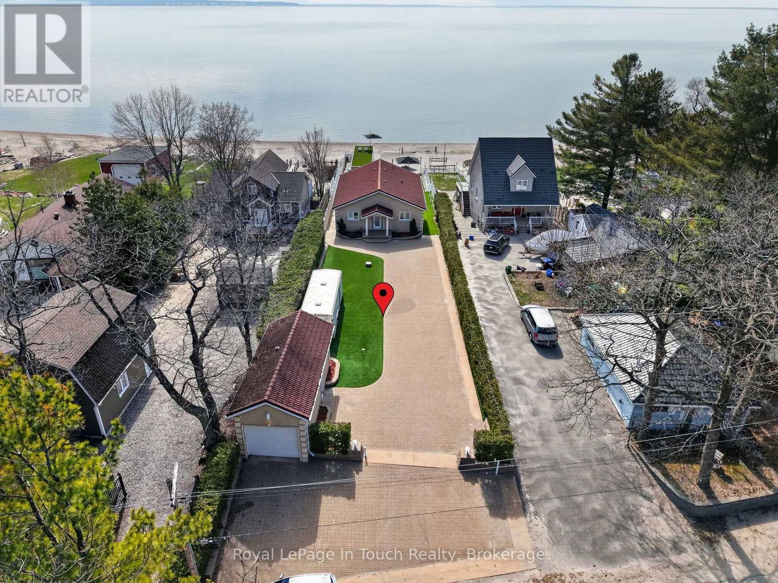 












32 TINY BEACHES ROAD S

,
Tiny,




Ontario
L0L2J0

