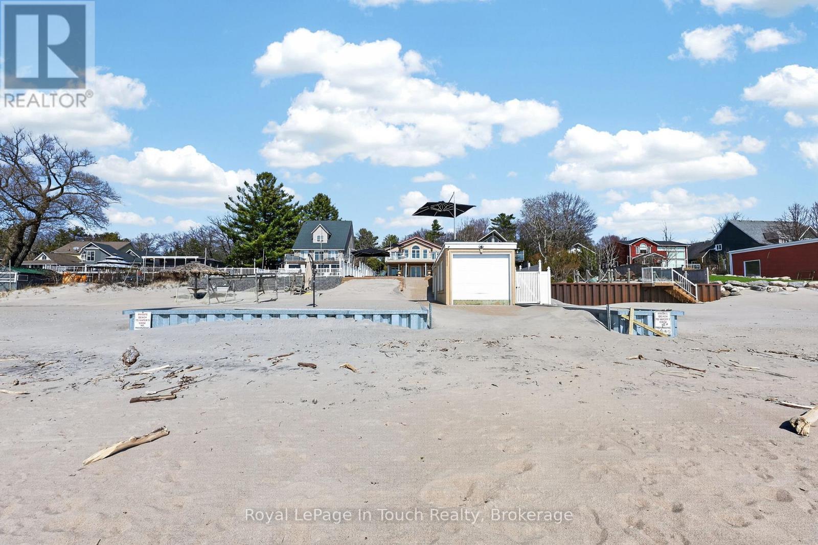 












32 TINY BEACHES ROAD S

,
Tiny,




Ontario
L0L2J0

