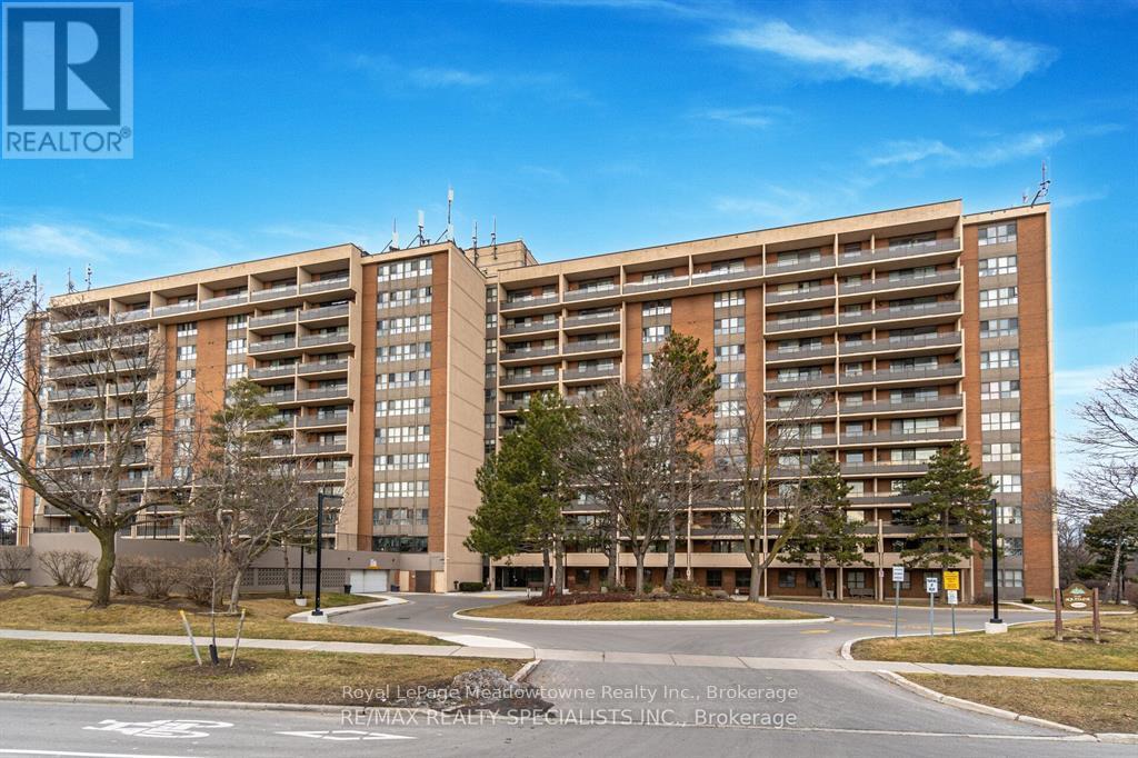 












215 - 2929 AQUITAINE AVENUE

,
Mississauga (Meadowvale),




Ontario
L5N2C7

