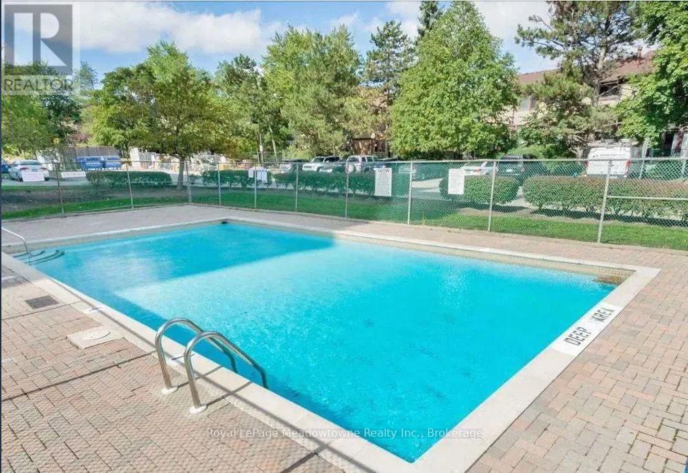 












215 - 2929 AQUITAINE AVENUE

,
Mississauga (Meadowvale),




Ontario
L5N2C7

