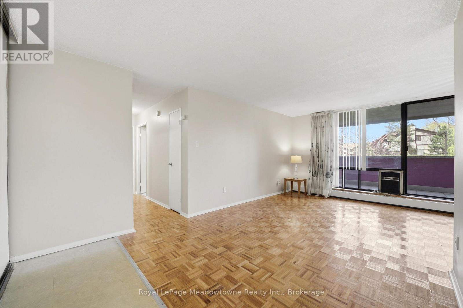 












215 - 2929 AQUITAINE AVENUE

,
Mississauga (Meadowvale),




Ontario
L5N2C7

