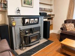 Air tight woodstove insert