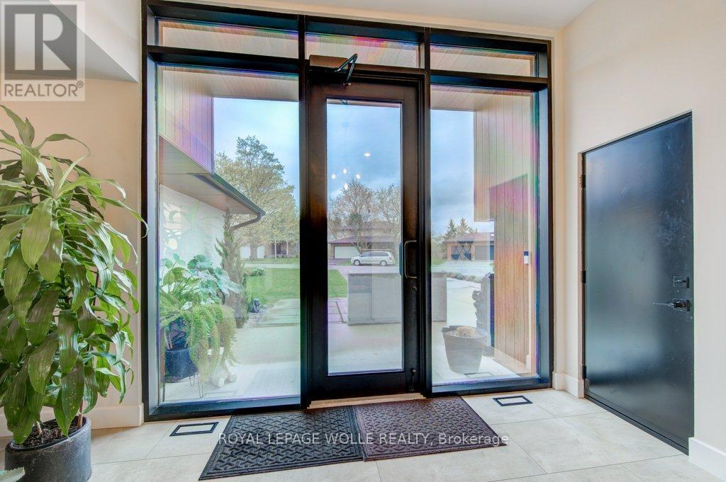 












112 MITCHELL STREET

,
North Dumfries,




Ontario
N0B1E0

