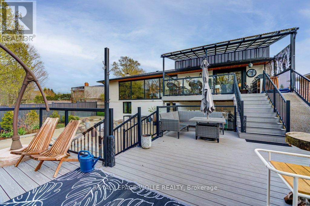 












112 MITCHELL STREET

,
North Dumfries,




Ontario
N0B1E0

