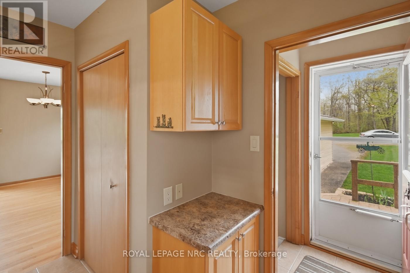 












53 PEARSON ROAD

,
Welland (Cooks Mills),




Ontario
L3B5N4

