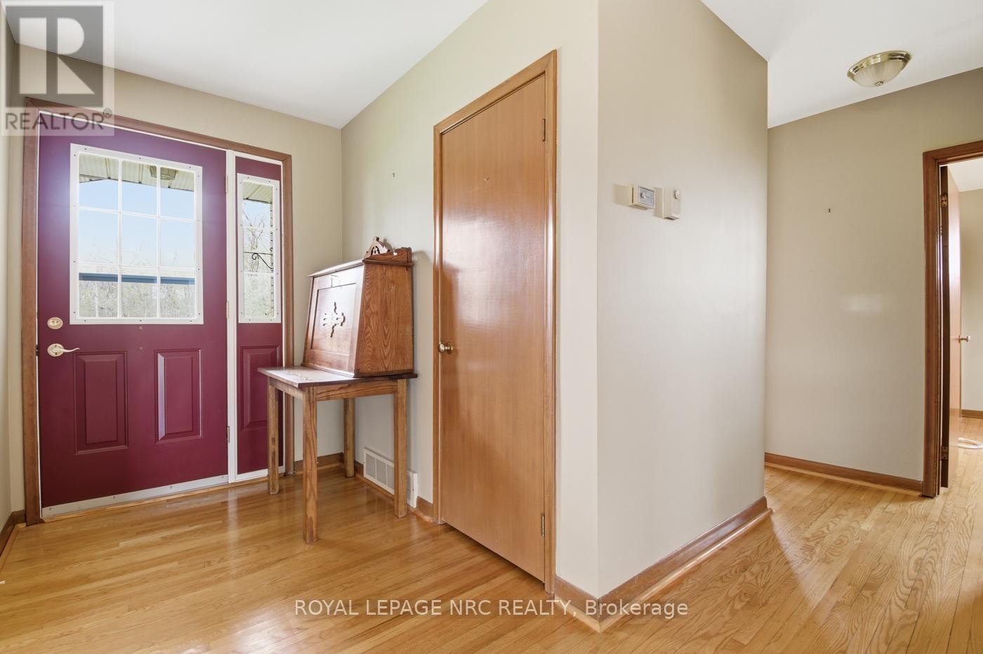 












53 PEARSON ROAD

,
Welland (Cooks Mills),




Ontario
L3B5N4

