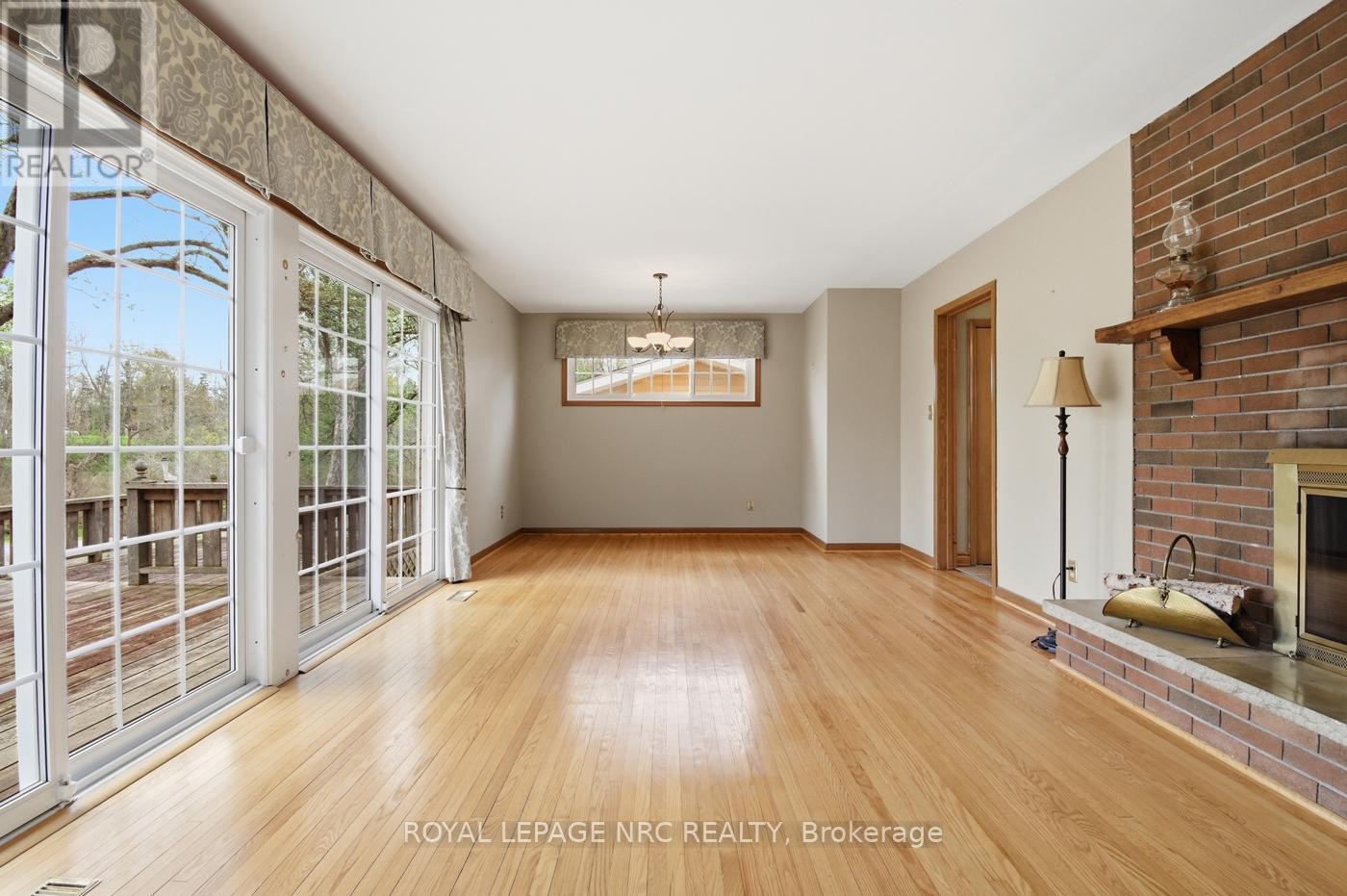 












53 PEARSON ROAD

,
Welland (Cooks Mills),




Ontario
L3B5N4

