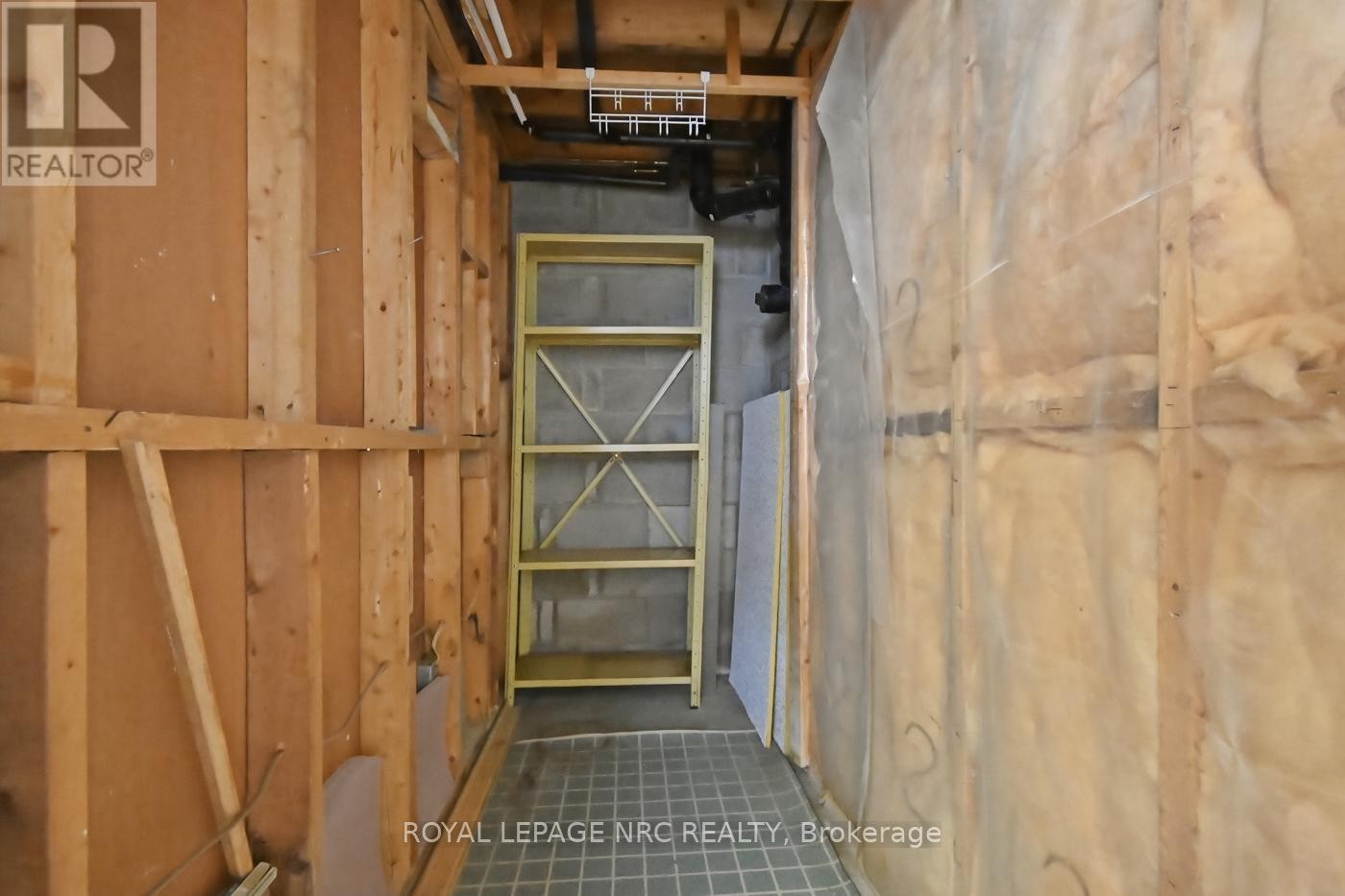 












53 PEARSON ROAD

,
Welland (Cooks Mills),




Ontario
L3B5N4

