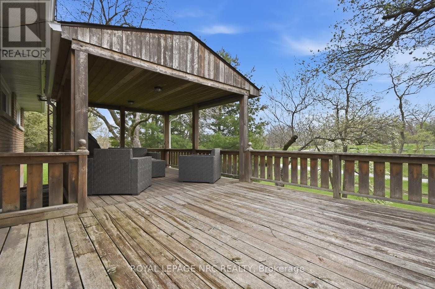 












53 PEARSON ROAD

,
Welland (Cooks Mills),




Ontario
L3B5N4

