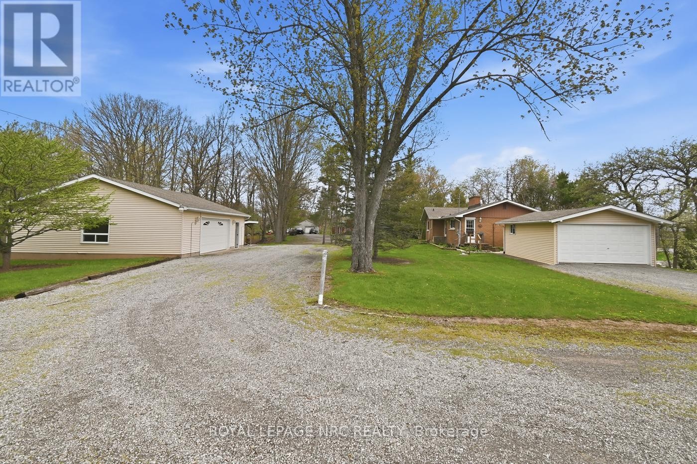 












53 PEARSON ROAD

,
Welland (Cooks Mills),




Ontario
L3B5N4

