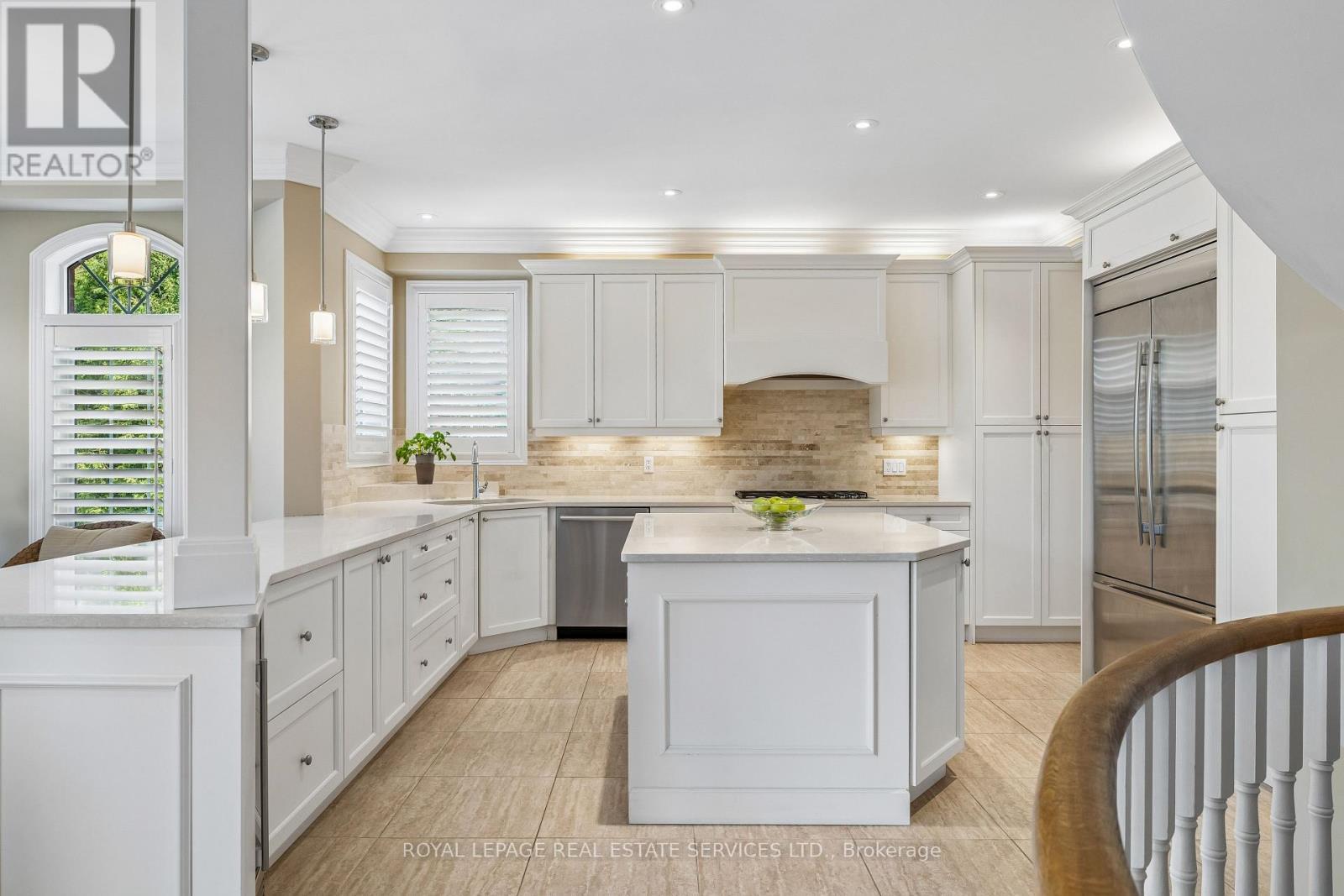 












1020 VALLEY CREST CIRCLE

,
Oakville,




Ontario
L6H6W8

