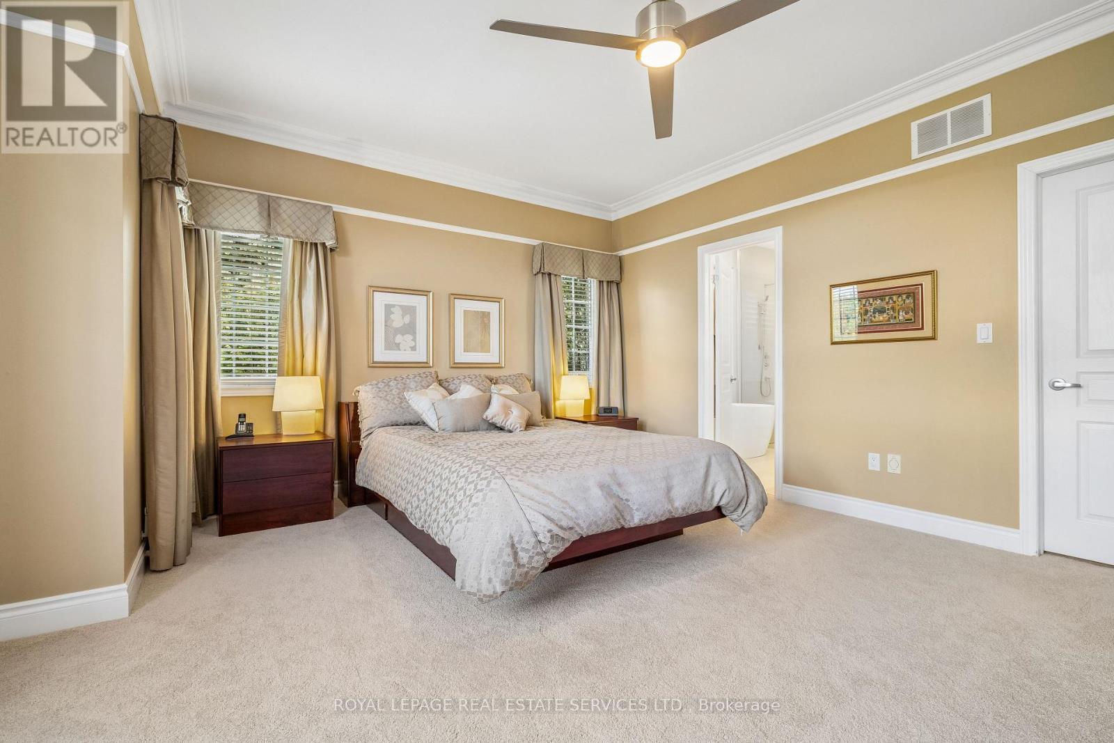 












1020 VALLEY CREST CIRCLE

,
Oakville,




Ontario
L6H6W8

