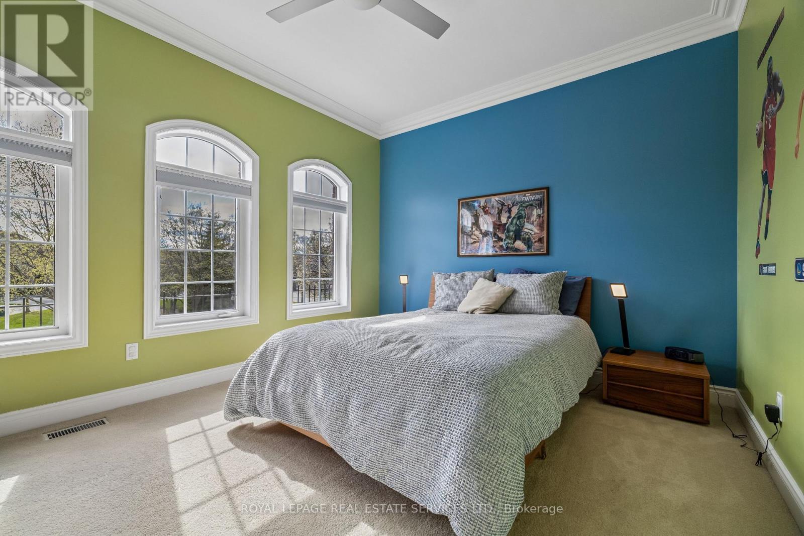 












1020 VALLEY CREST CIRCLE

,
Oakville,




Ontario
L6H6W8

