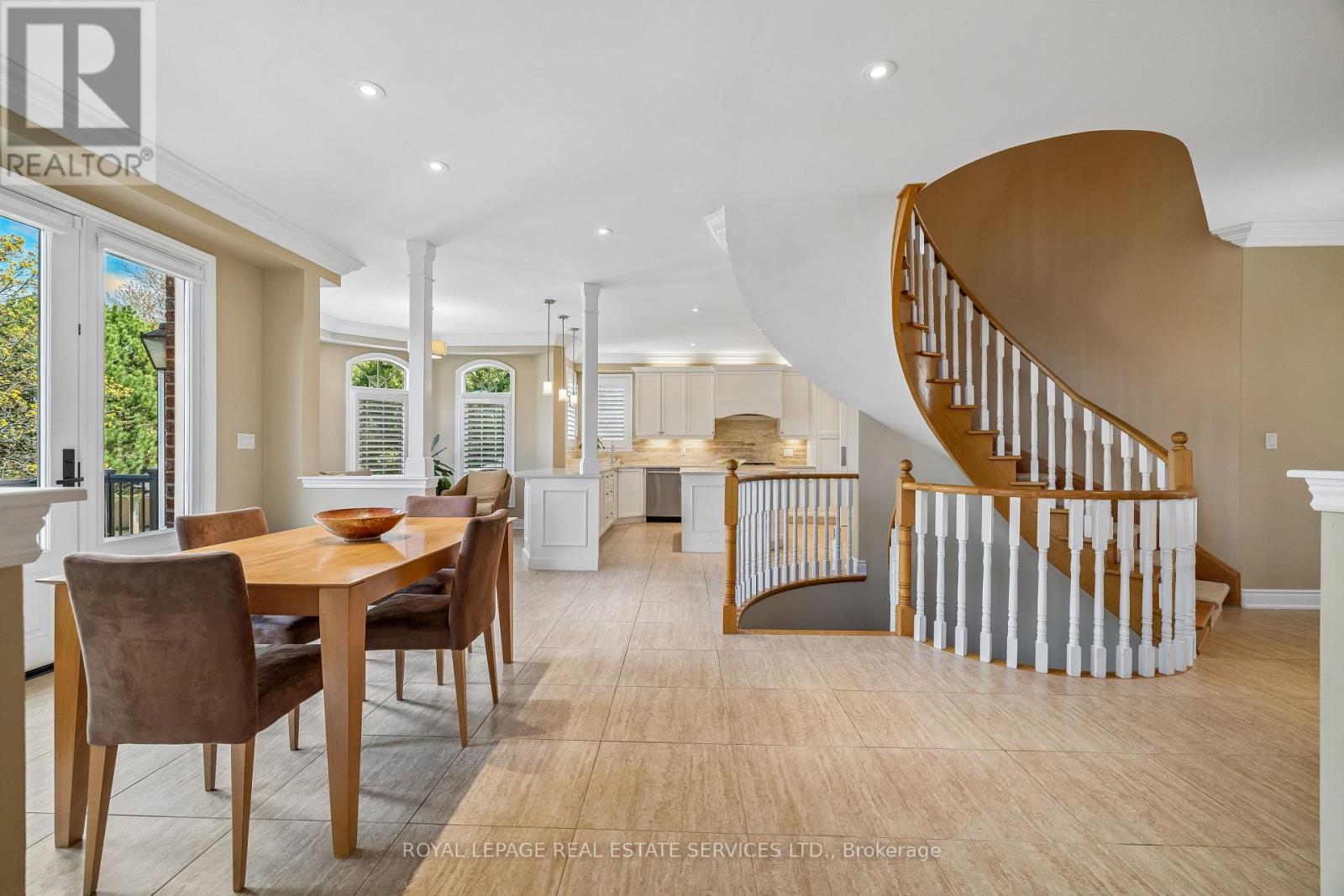 












1020 VALLEY CREST CIRCLE

,
Oakville,




Ontario
L6H6W8

