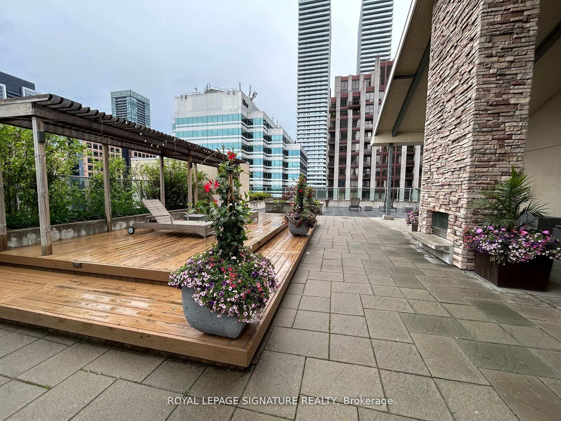 









8


Park

Road, 1502,
Toronto,




ON
M4W 3S5

